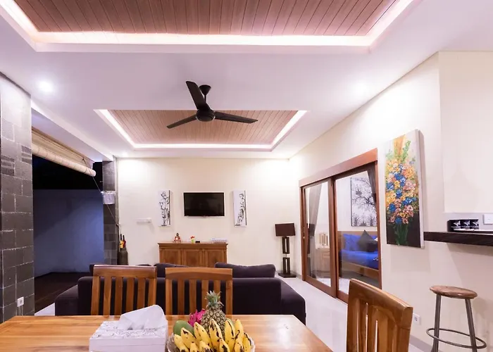 Hitam Putih Legian Bali Villa
