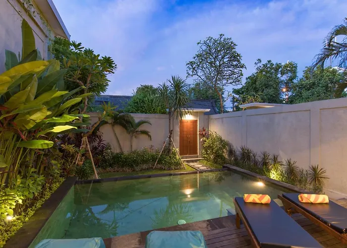 Villa Hitam Putih Legian Bali Seminyak