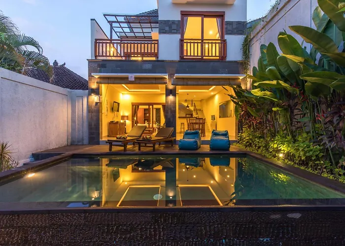 Villa Hitam Putih Legian Bali Seminyak
